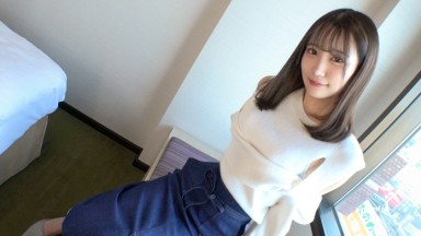 SIRO-4716 中文字幕 白肌修長法學部的現役JD登場AV體驗攝影 【初攝】【白皙肌膚苗條身材】法學部的現役JD登場。喜歡大叔的年輕人，可愛的臉龐盪起，苗條的身體含著男人的根。網上AV應募→AV體驗攝影1698 琴石夢流 琴石ゆめる