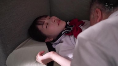 HMN-690 [无码破解字幕]从小看着长大的女孩 下药睡奸了她 香水纯