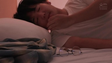 ADN-673 [自提征用]明明有女朋友 还是和前辈做爱 我淫乱的大学生活 安位薰