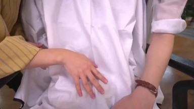 PPPE 098 UC(中文字幕) 悄悄在耳邊淫語誘惑的胸部緊貼夾擊後宮美容室 小花暖 百永紗里奈