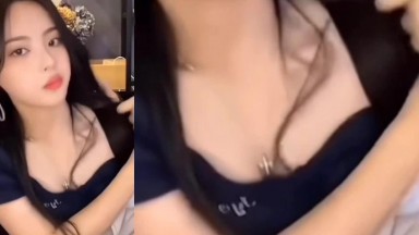 +杨超越 Sexy gal unexpected exposed tits