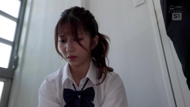SONE-619 中文字幕 學業和社團都完美無缺、最受歡迎的我因為一次失禁而墮落為班上的肉便器 七森莉莉 七ツ森りり