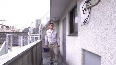 [中文字幕][无码破解]MEYD-801 欲求不満な団地妻と孕ませオヤジの汗だく濃厚中出し不倫 明里つむぎ
