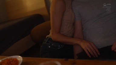 JUR-276 [自提征用]我跟一个欲求不满的少妇一直保持关系每天都要和她做爱，直到我大学毕业 竹内有紀