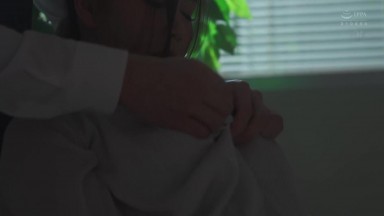 JUR-285 [自提征用]女主管陷入在淫荡刺激的SM性爱！跟没用的部下搞在一起 爱弓凉